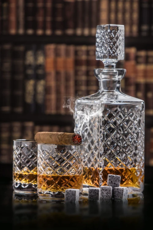 Kryształowa karafka do whisky 750ml King KK90
