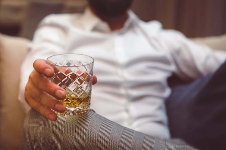 Kryształowe szklanki do whisky z grawerem 260ml King KK80E 2szt