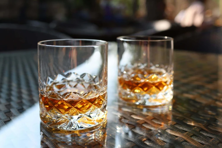 Kryształowe szklanki do whisky z grawerem na dnie 320ml Melody LK80EB 2szt