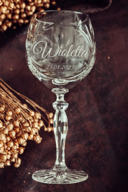 Kryształowy kieliszek do wina z grawerem 240ml Młynek MK34E 1szt