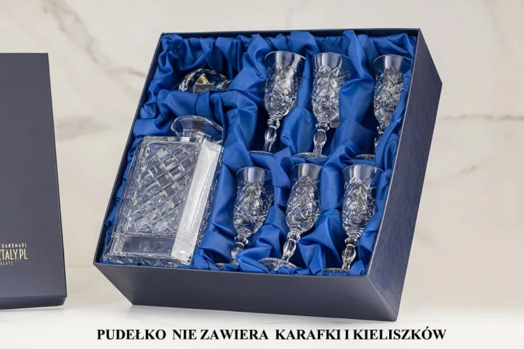 Pudełko prezentowe z ekoskóry na zestaw: karafka i 6szt kieliszków do nalewki PP11