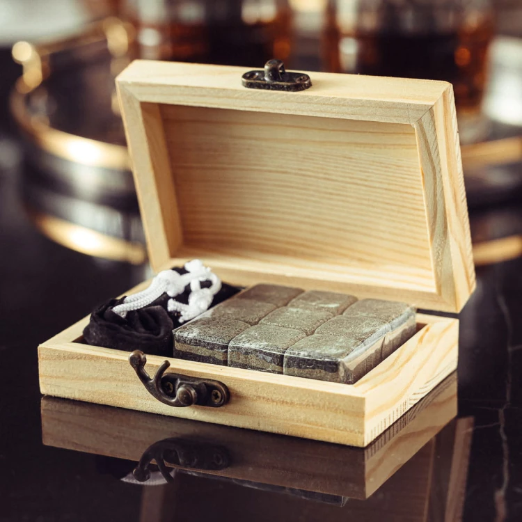 Whisky stones kamienie lodowe kostki do whisky 12szt. w opakowaniu drewnianym