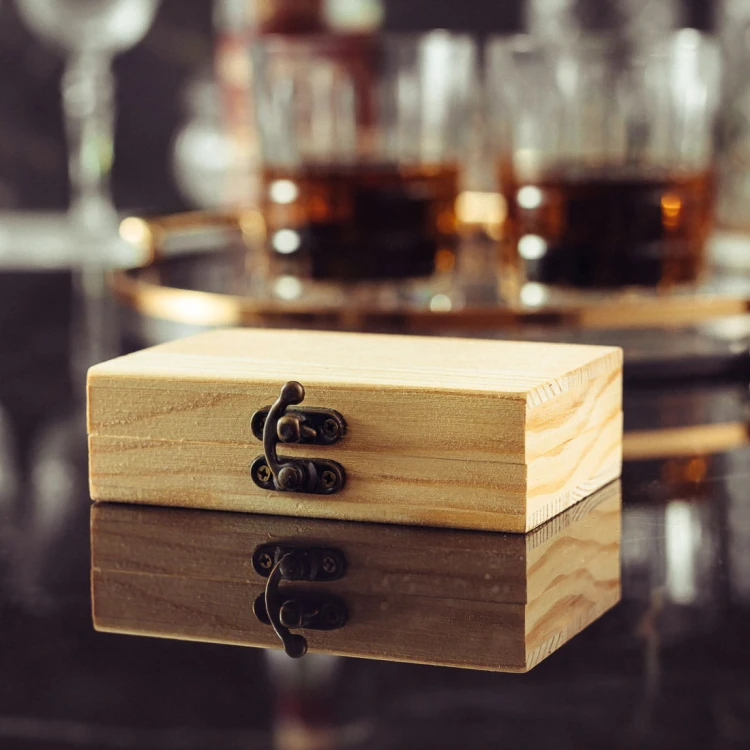 Whisky stones kamienie lodowe kostki do whisky 12szt. w opakowaniu drewnianym