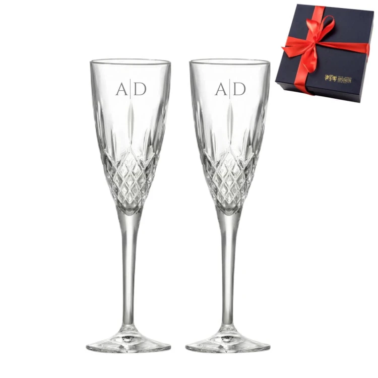 Kryształowe kieliszki do szampana Classico 2 szt. z grawerem – elegancki prezent ślubny w opakowaniu prezentowym